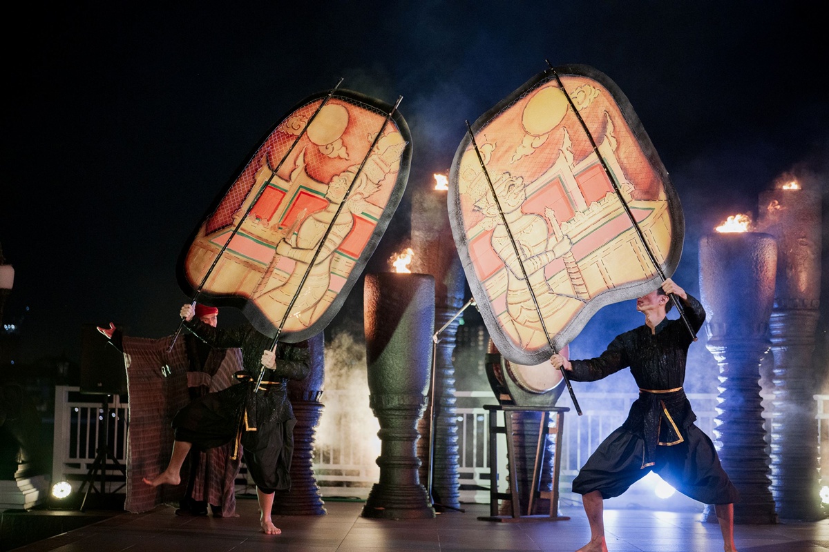 曼谷避寒新指標！　安納塔拉「Sala Lakorn」沉浸式餐劇體驗　美食與藝術的昭披耶河畔夜宴