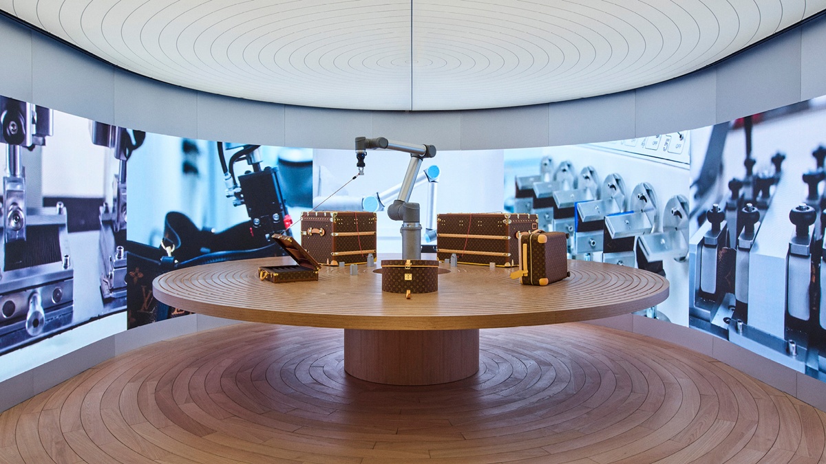 Louis Vuitton Visionary Journeys - Testing Room