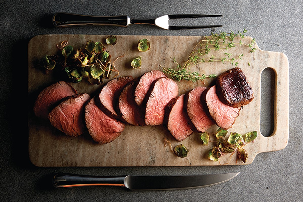 台北聖誕節年末聚餐約會精選 微風信義高空景觀浪漫牛排館 台北莫爾頓牛排館以「最佳牛排・無論何處」的精神