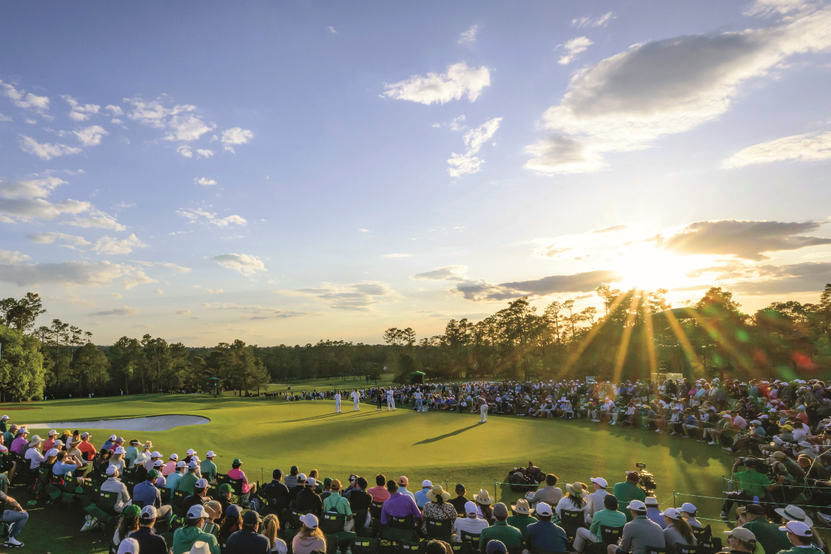 每年四月，我們都會慶祝高壇中這場最具歷史意義的賽事，但每年它總能為我們帶來驚喜。究竟這是怎麼一回事，能讓一場比賽而且還是奧古斯塔國家高爾夫俱樂部的比賽，如此不斷地迷住我們？