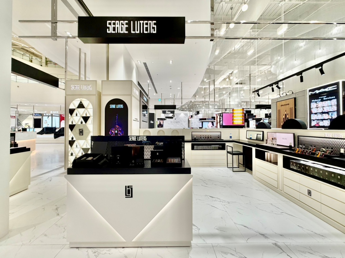 2026年法國頂級沙龍香氛品牌 Serge Lutens正式進駐台灣，全新形象專櫃於台中漢神洲際開幕，為熱愛香氛的賓客開啟一場沉浸於品牌詩意美學的感官旅程。